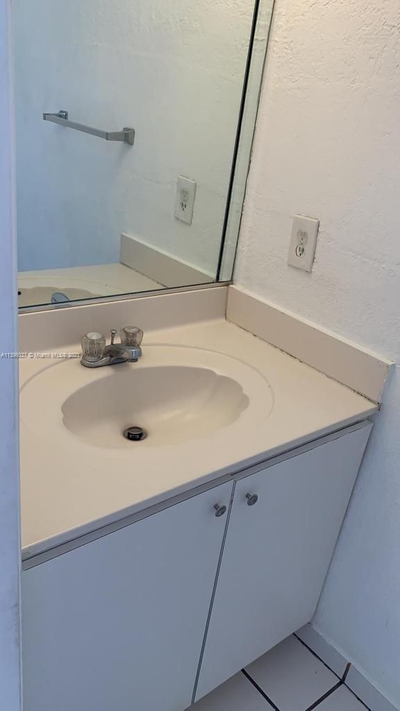 Real estate property located at 8035 8th St #11, Miami-Dade County, Miami, FL