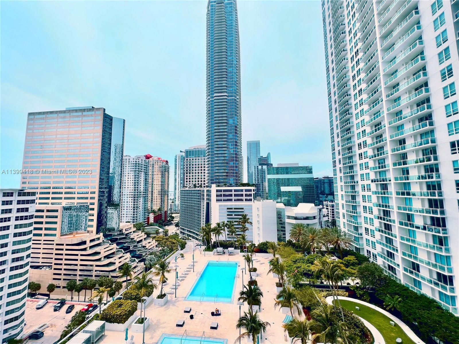 Real estate property located at 950 Brickell Bay Dr #1807, Miami-Dade County, Miami, FL