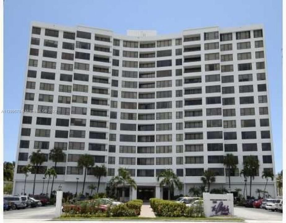 Real estate property located at 3505 Ocean Dr #101, Broward County, Hollywood, FL