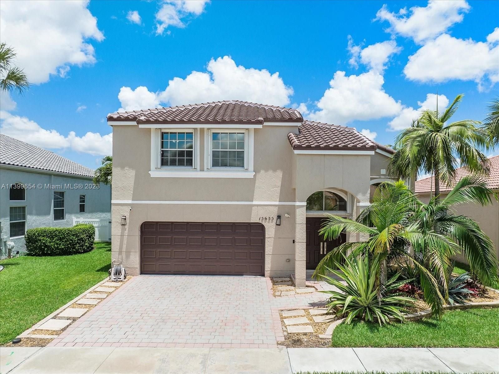 Real estate property located at 15635 14th Ct, Broward County, Pembroke Pines, FL