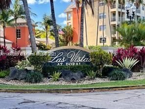 Real estate property located at 8333 Lake Dr #406, Miami-Dade County, LAS VISTAS AT DORAL CONDO, Doral, FL