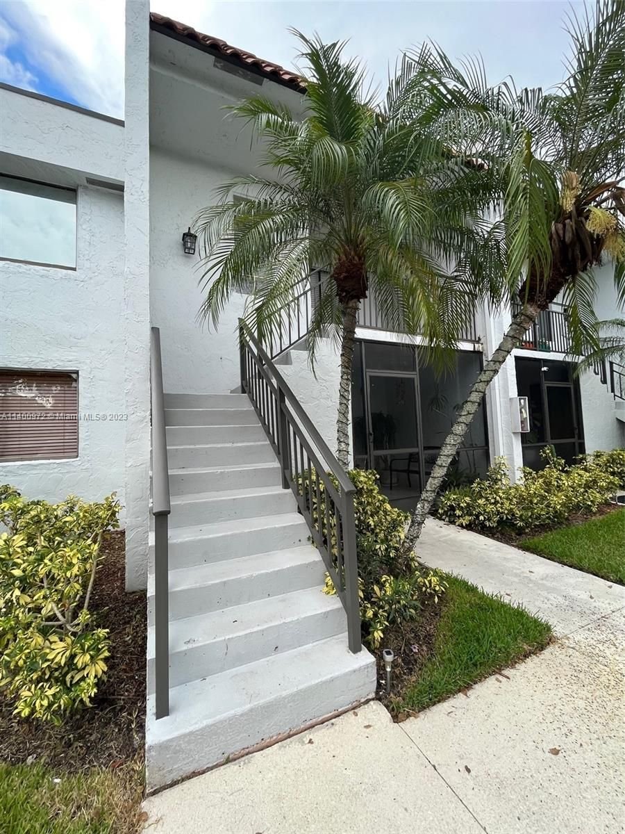 Real estate property located at 296 Racquet Club Rd #202, Broward County, Weston, FL