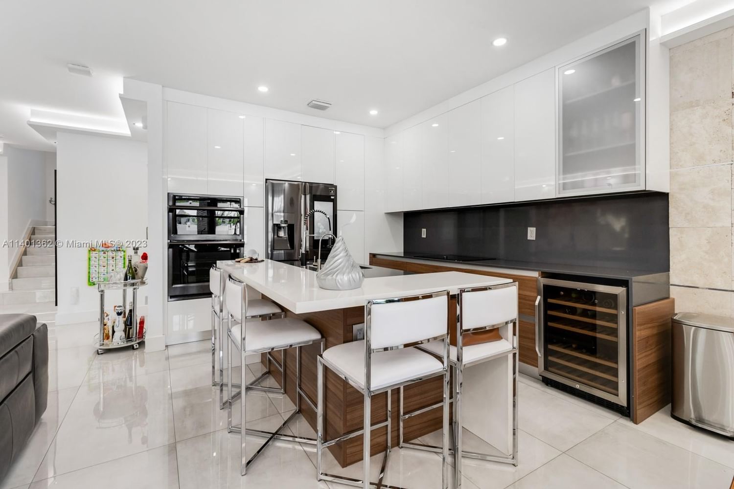 Real estate property located at 3392 100th Ter #1, Miami-Dade County, Hialeah, FL