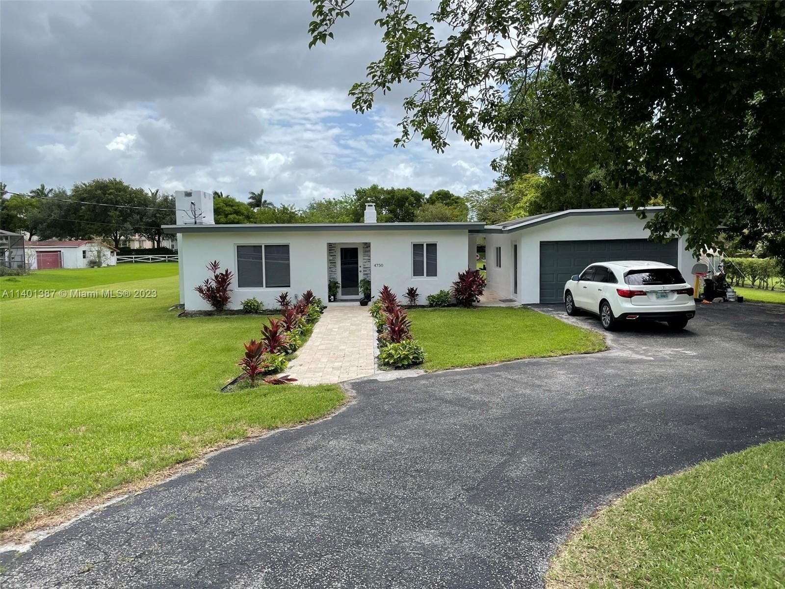 Real estate property located at 4750 70th Ave, Broward County, Davie, FL