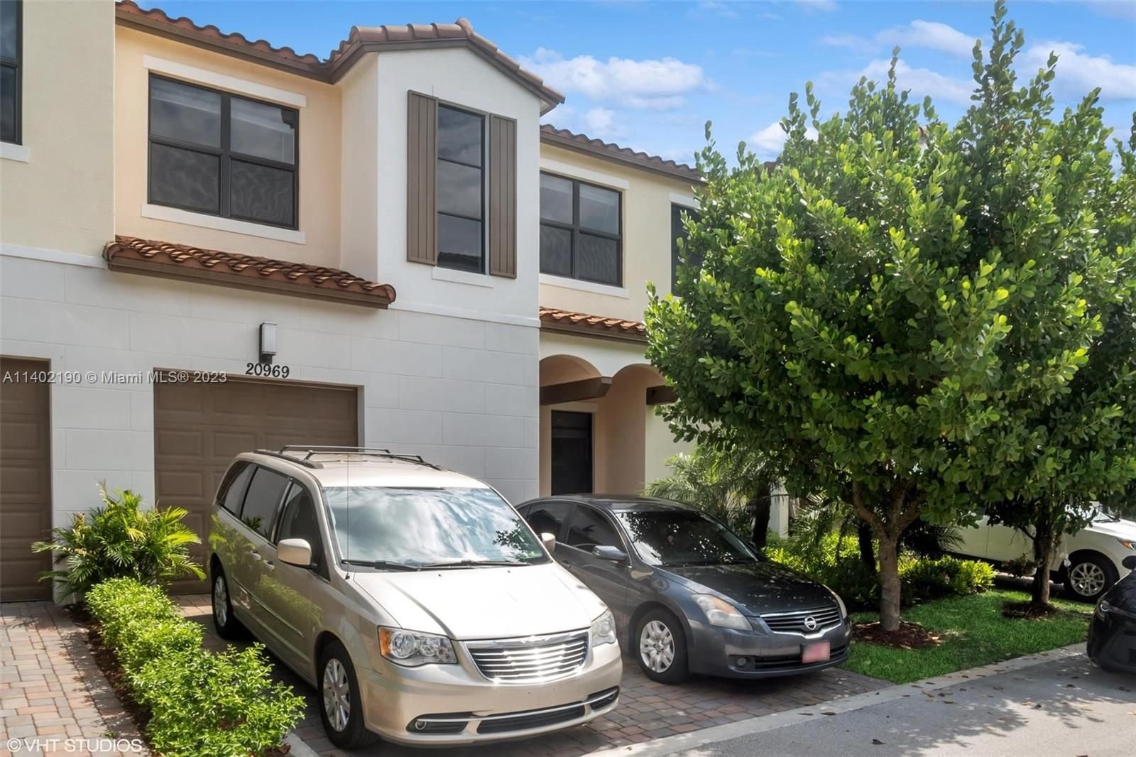 Real estate property located at 20969 1st Ct, Broward County, Pembroke Pines, FL