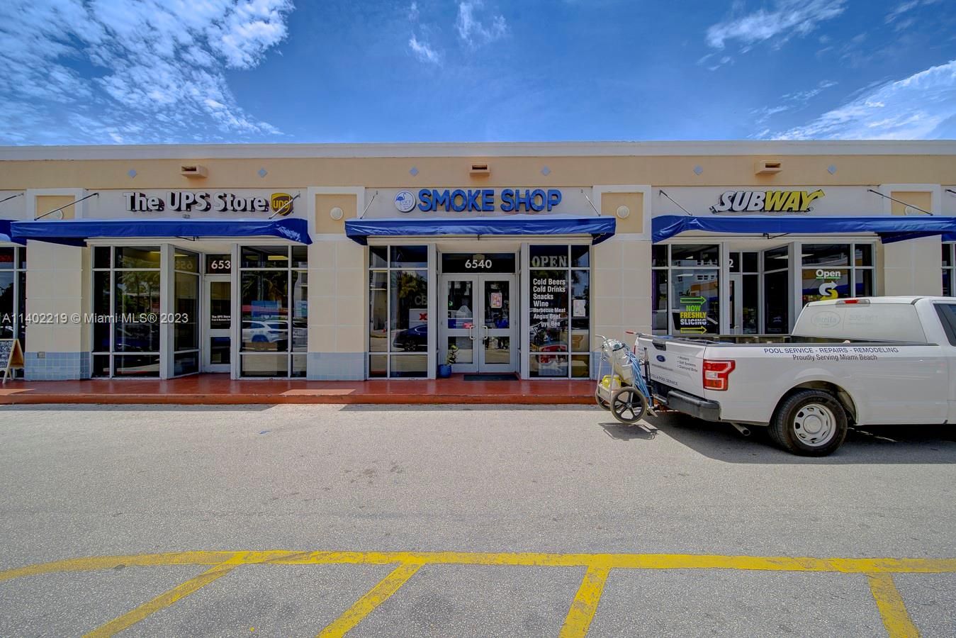 Real estate property located at Convenience sto Collins Ave., Miami-Dade County, Miami Beach, FL