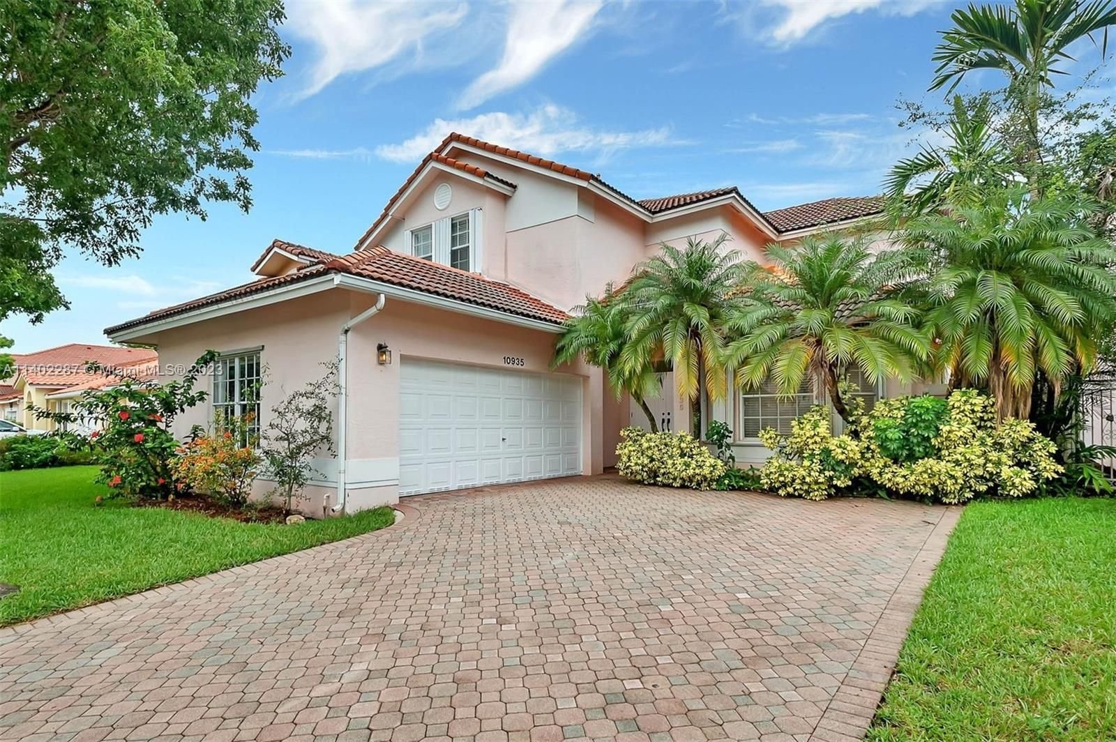 Real estate property located at 10935 153rd Ave, Miami-Dade County, Miami, FL