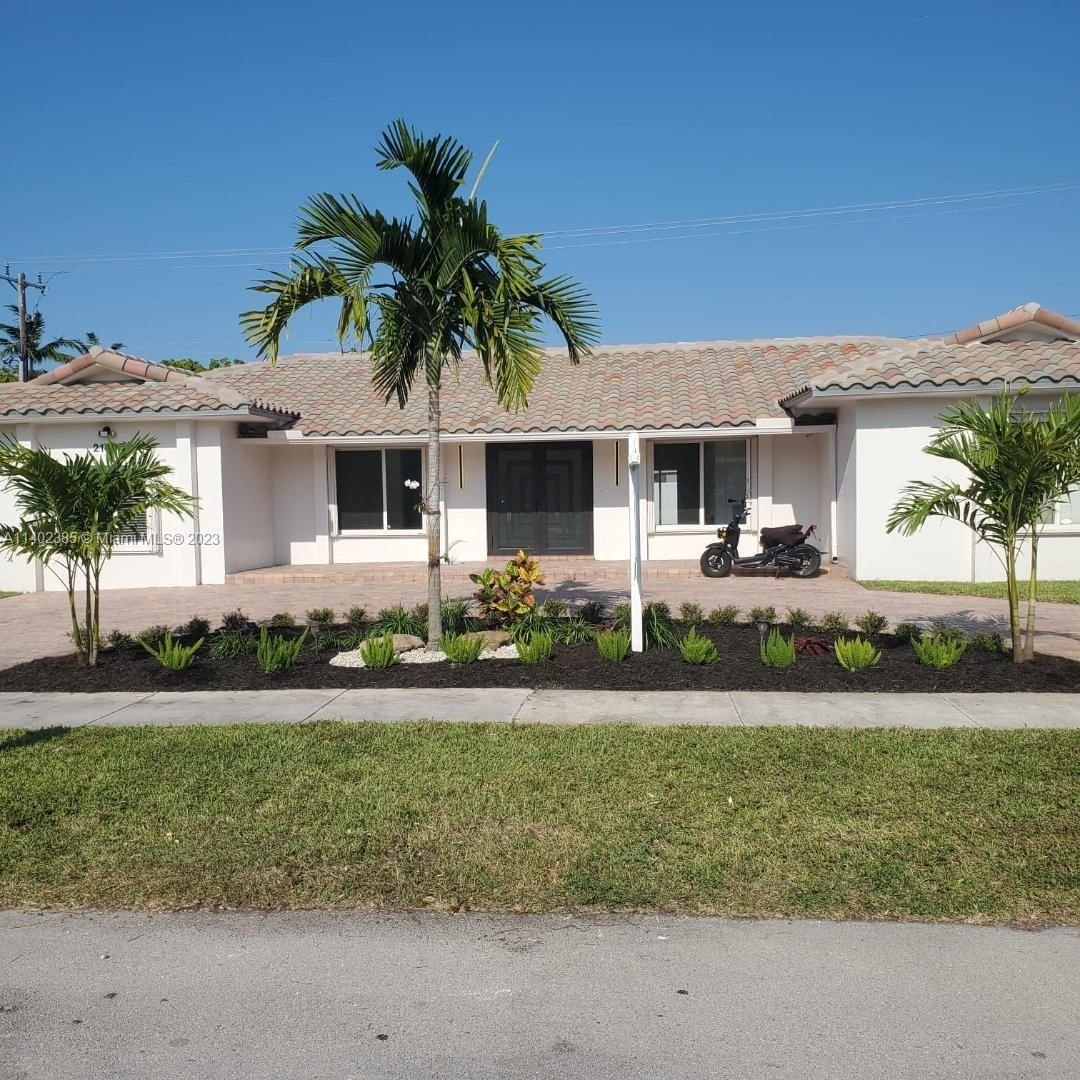 Real estate property located at 21405 19th Ct, Miami-Dade County, HIGHLAND GARDENS 3RD ADDN, Miami, FL
