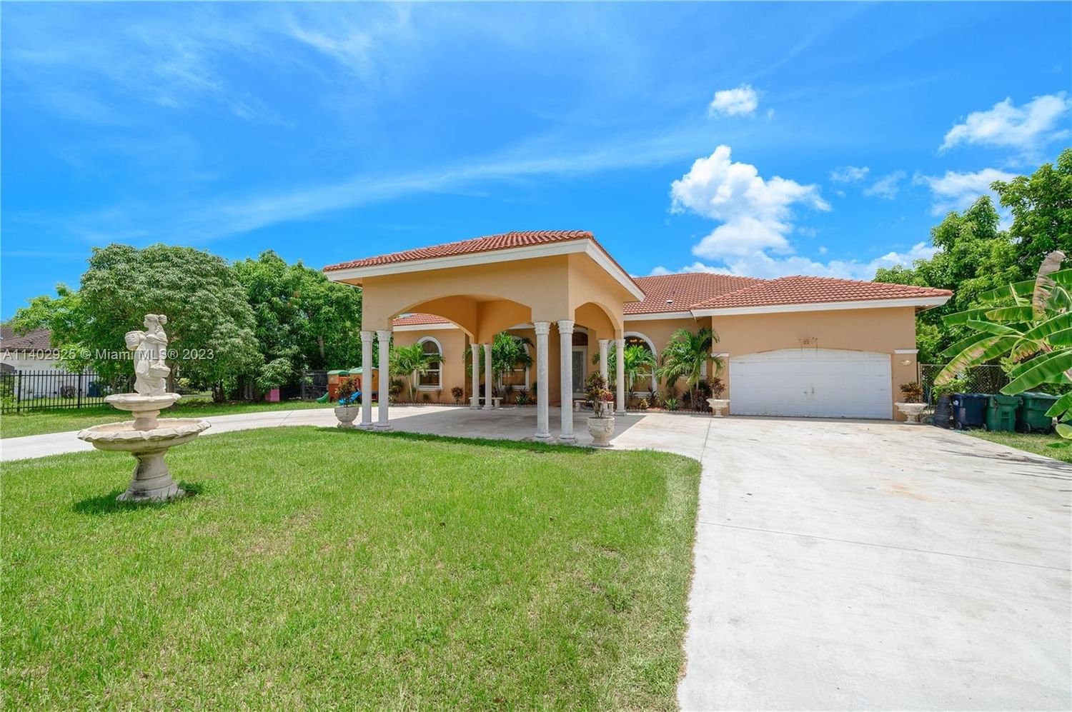 Real estate property located at 15492 274th St, Miami-Dade County, REDLAND ACRES AVOCADO HOM, Homestead, FL
