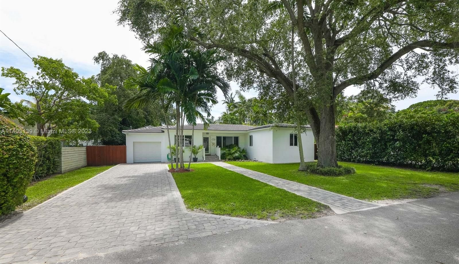 Real estate property located at 11205 8th Ave, Miami-Dade County, Biscayne Park, FL