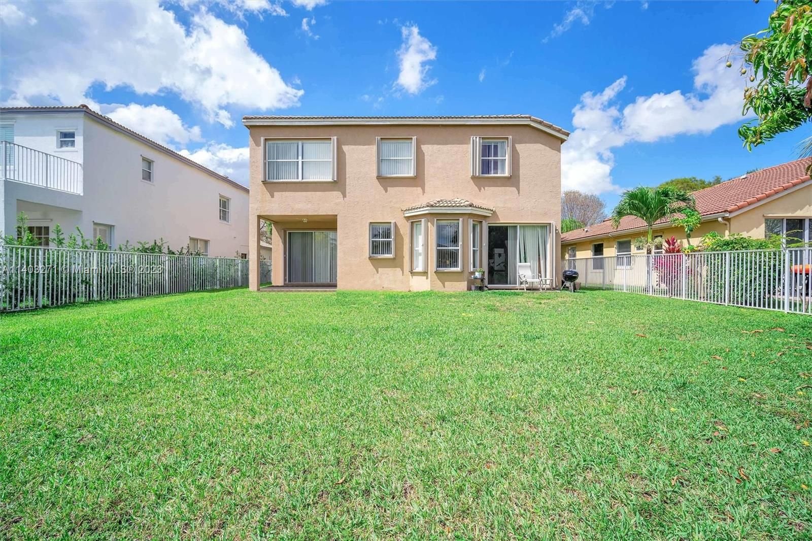 Real estate property located at 15628 53rd St, Broward County, Miramar, FL