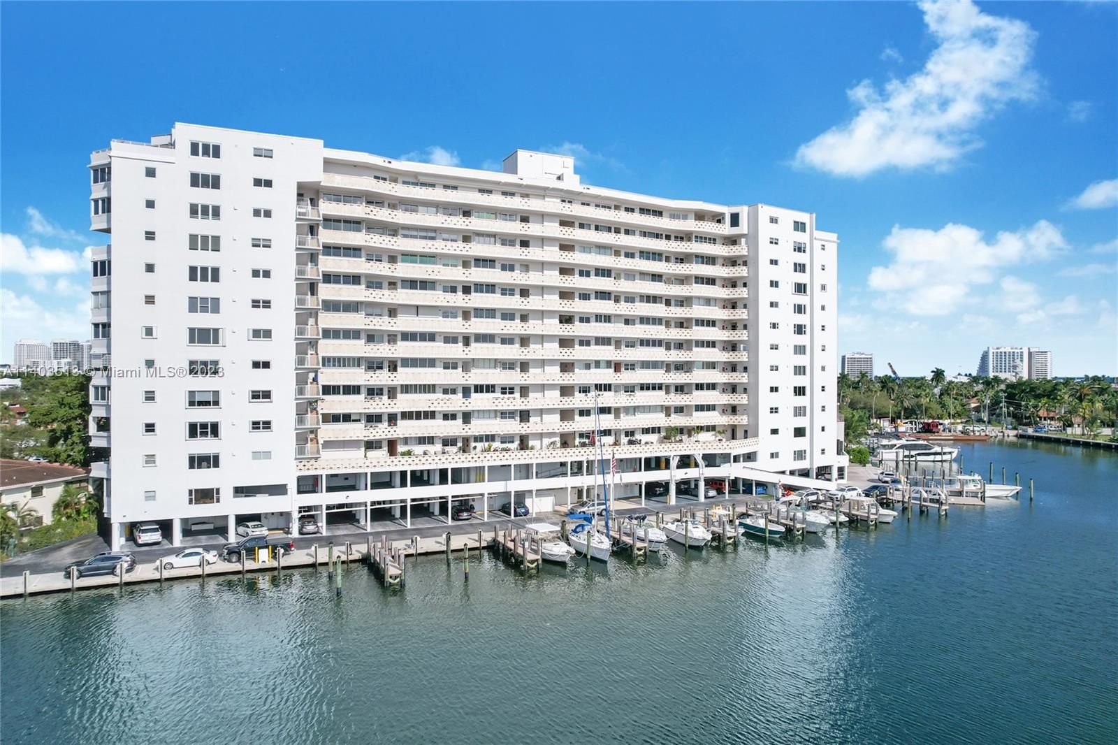 Real estate property located at 333 Sunset Dr A, Broward County, FOUR SEASONS CONDO, Fort Lauderdale, FL