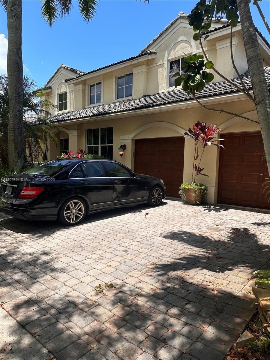 Real estate property located at 1293 Crossbill Ct, Broward County, Weston, FL