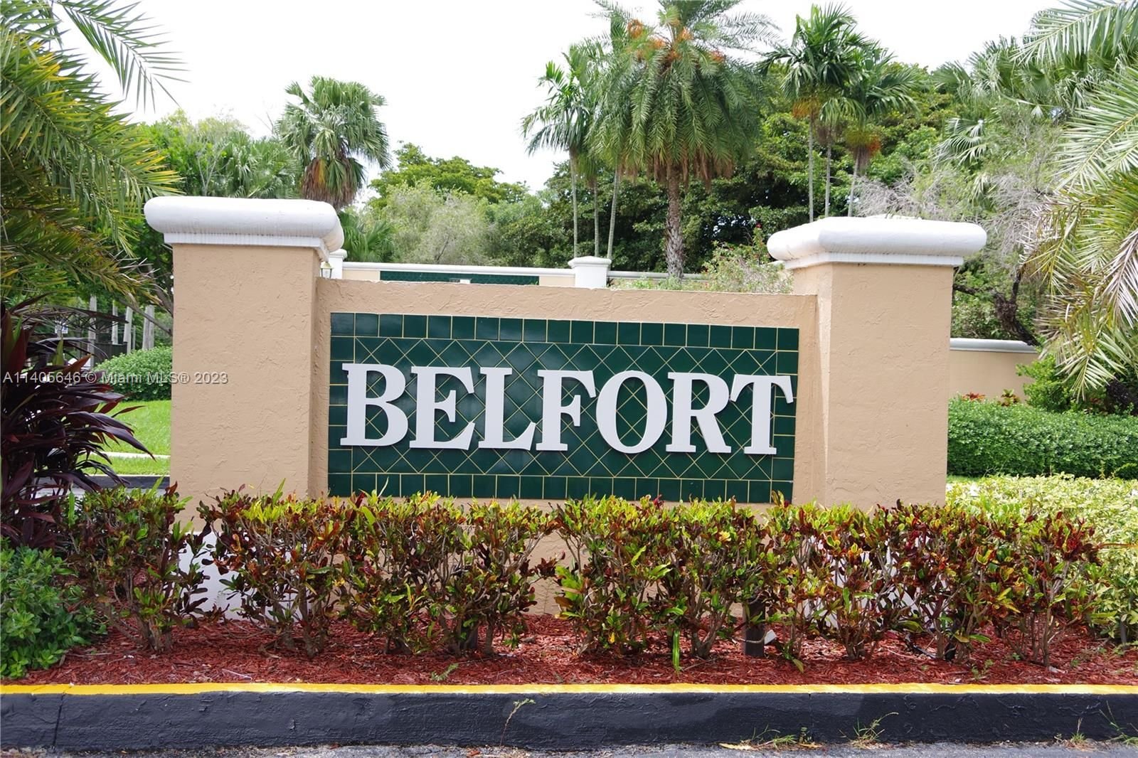 Real estate property located at 9453 Belfort Cir #212, Broward County, Tamarac, FL