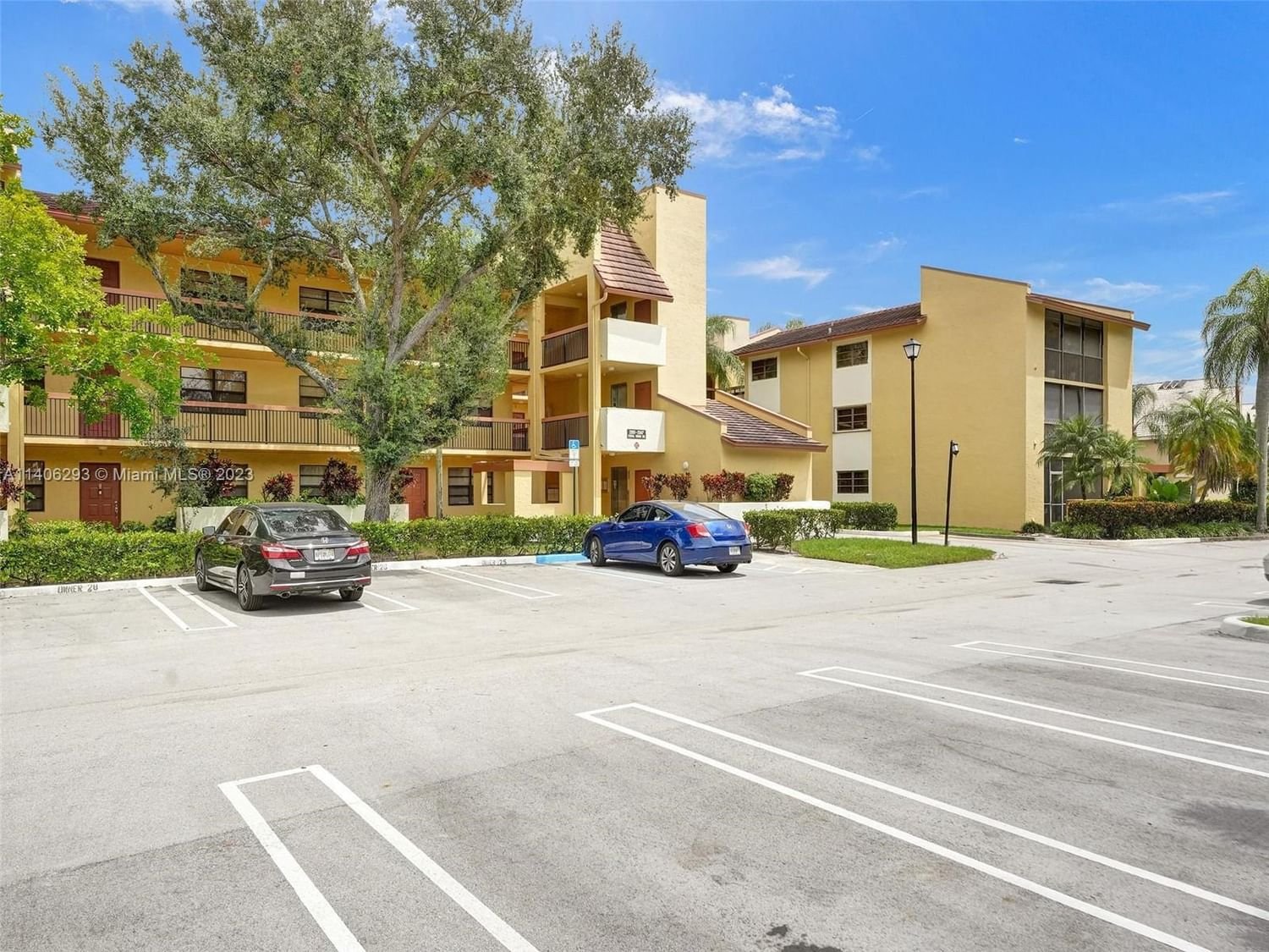 Real estate property located at 2035 Coral Ridge Dr S302, Broward County, Coral Springs, FL