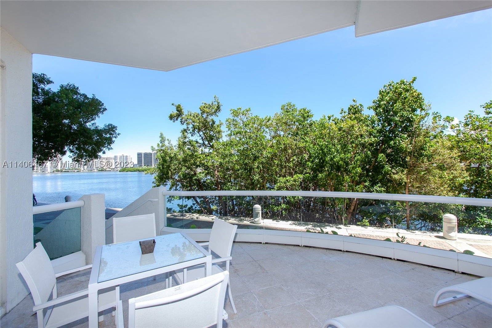 Real estate property located at 6000 Island Blvd #104, Miami-dade, Bellamare @ Williams Isla, Aventura, FL
