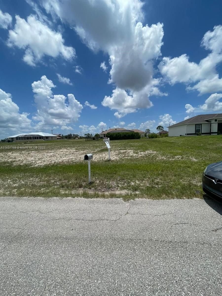 Real estate property located at 1608 8TH PL, Lee County, ., Cape Coral, FL