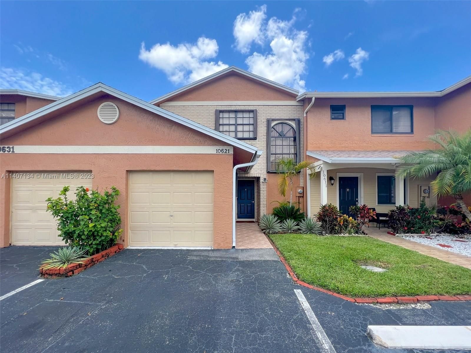 Real estate property located at 10621 1st St #10621, Broward County, Pembroke Pines, FL