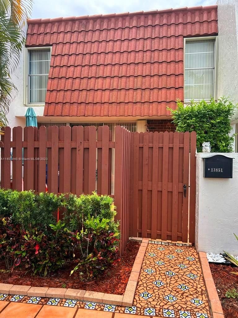 Real estate property located at 13851 84th St #206, Miami-Dade County, Miami, FL