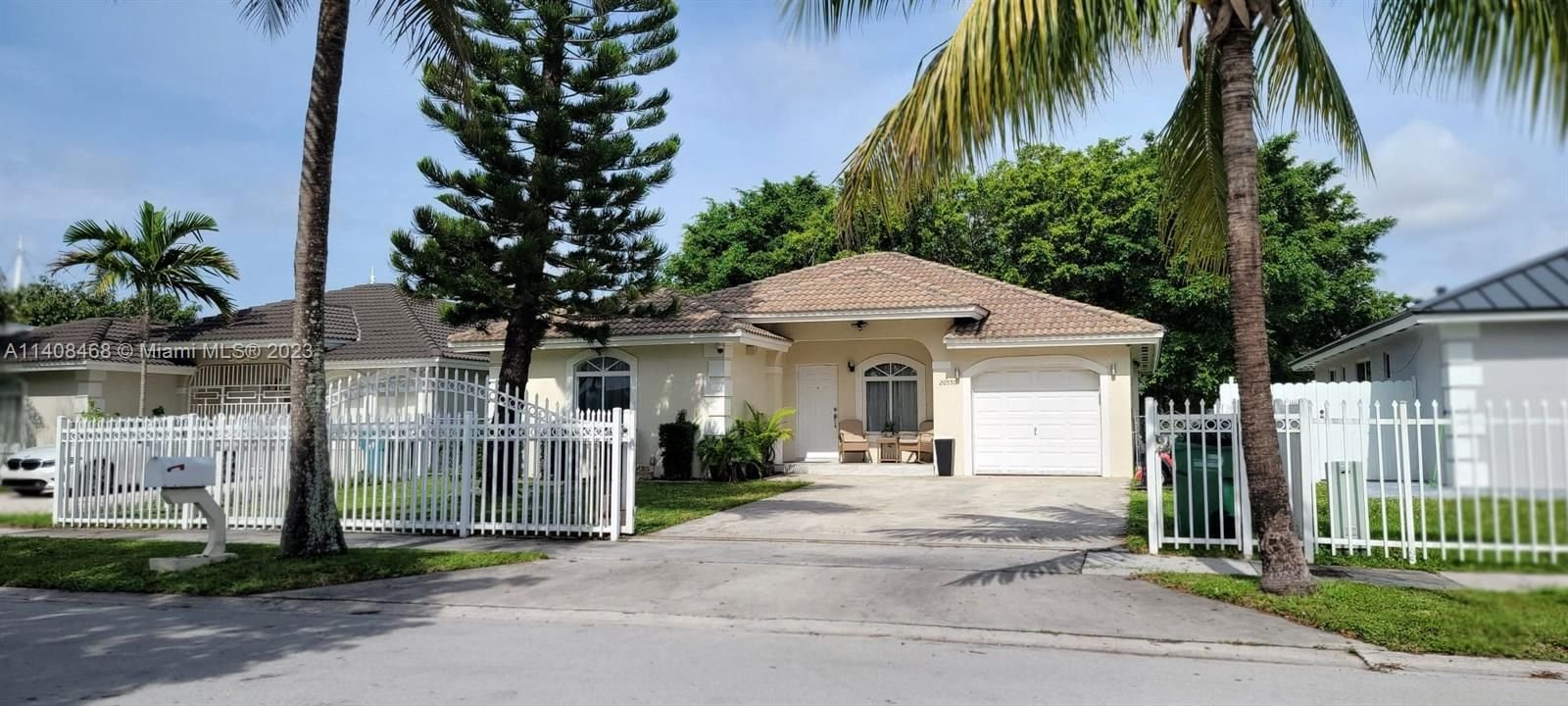 Real estate property located at 20550 17th Ave, Miami-Dade County, Miami Gardens, FL