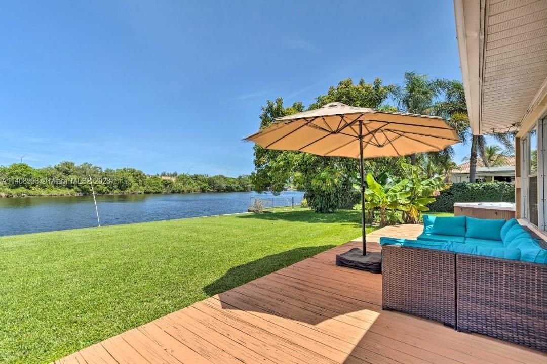Real estate property located at 7400 Venetian Way, Palm Beach County, Lake Clarke Shores, FL