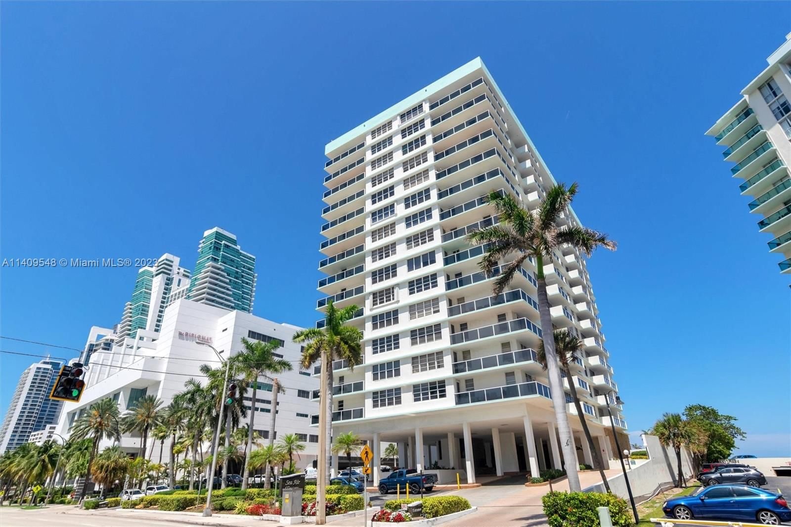 Real estate property located at 3725 Ocean Dr #319, Broward County, SEA AIR TOWERS CONDO, Hollywood, FL