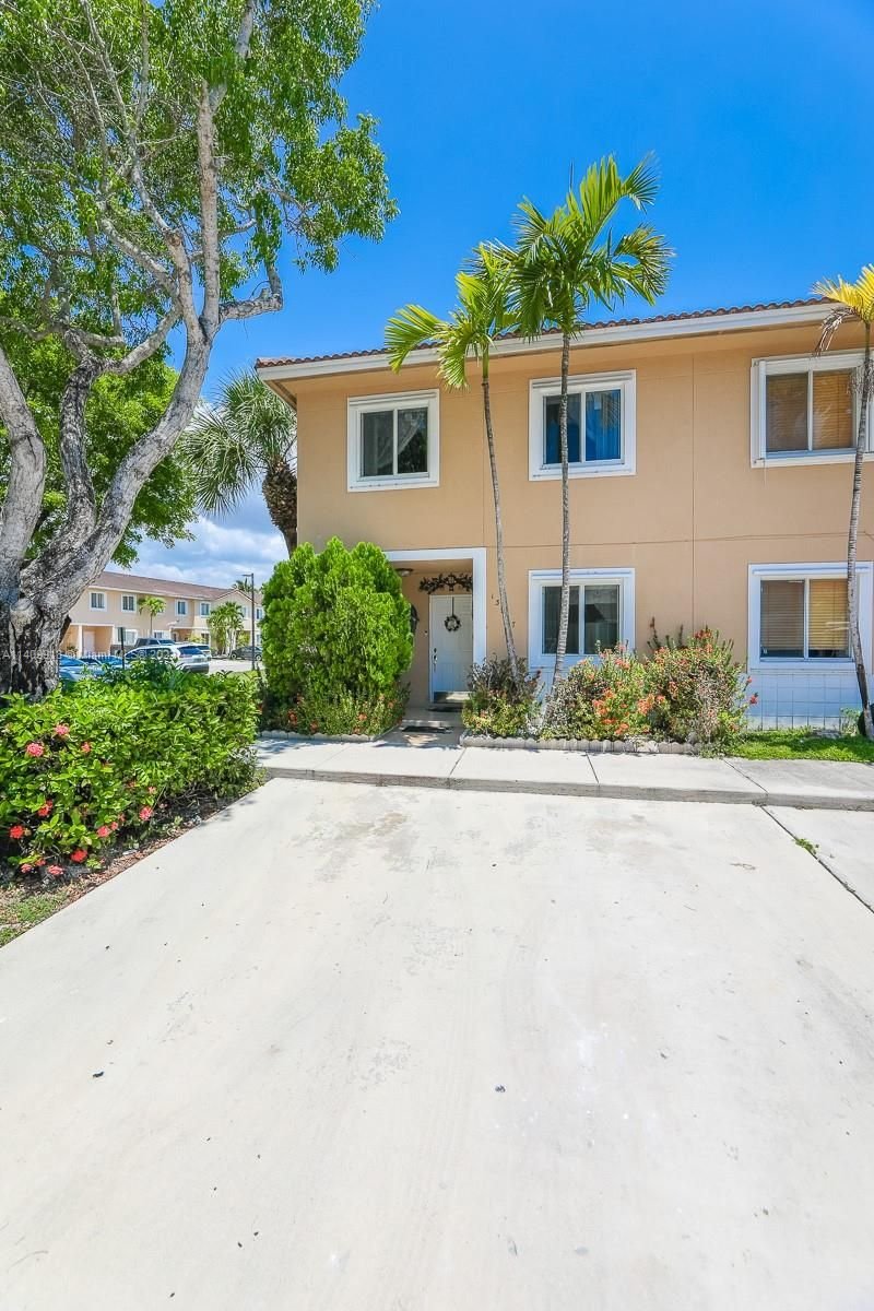 Real estate property located at 13937 174th St #13937, Miami-Dade County, Miami, FL