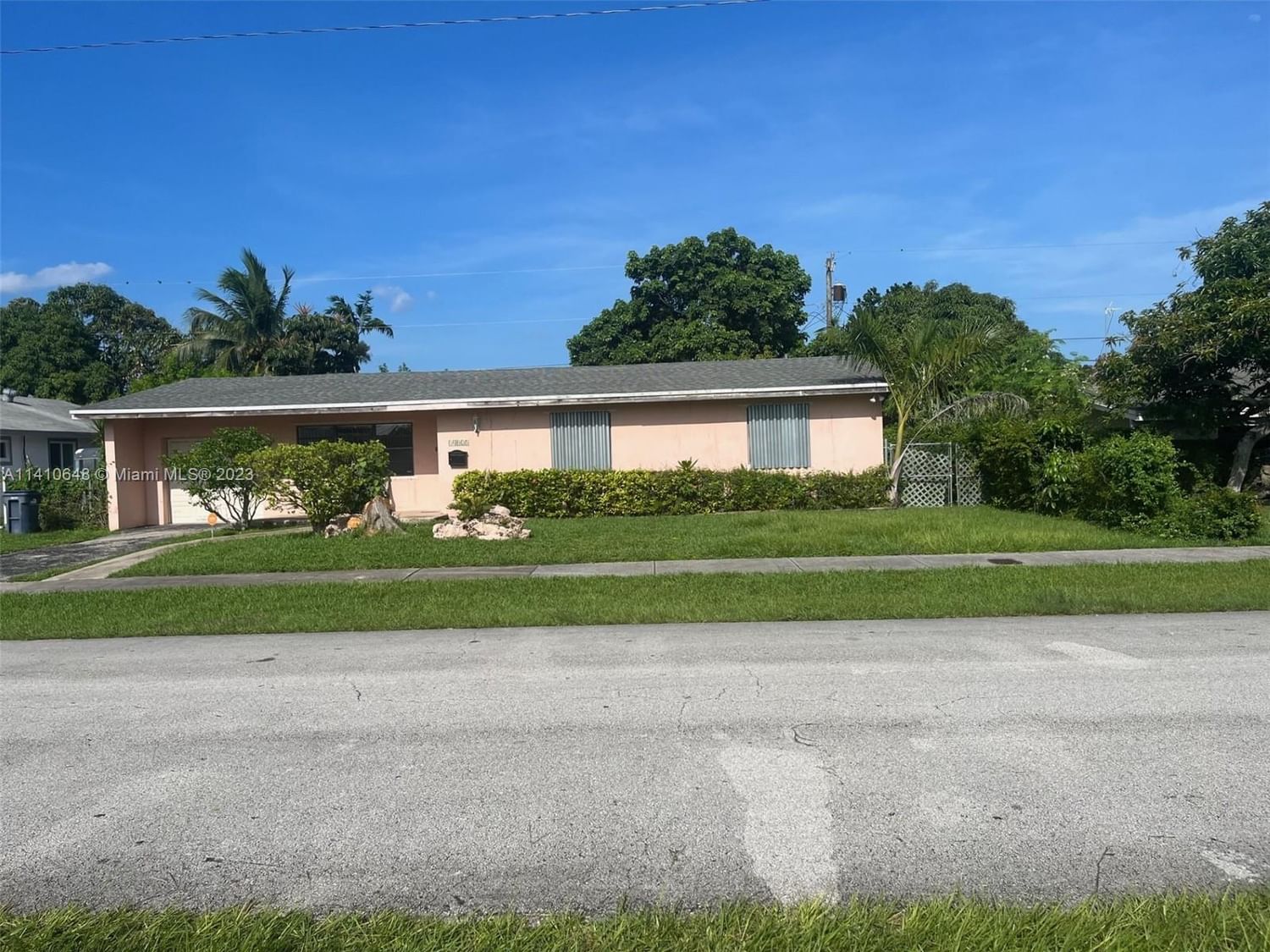 Real estate property located at 16025 101st Ave, Miami-Dade County, FAIRWAY PARK SEC 1, Miami, FL