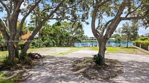 Real estate property located at 19170 Pinetree Dr, Palm Beach County, PINETREE, Tequesta, FL