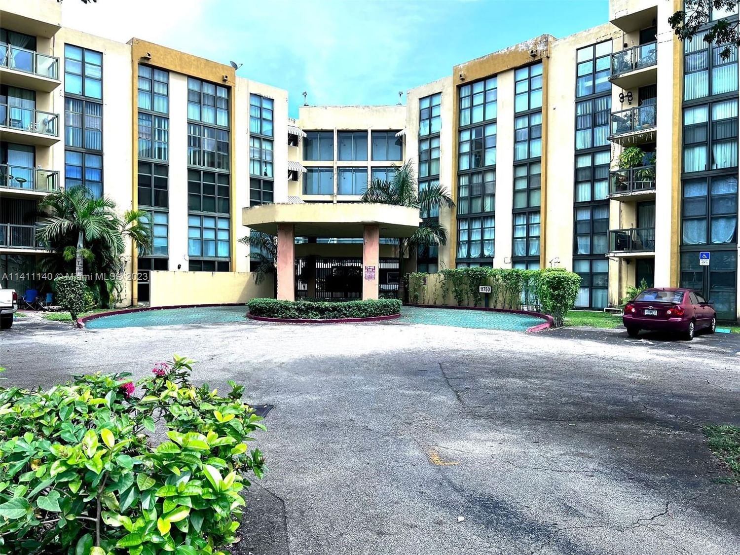 Real estate property located at 11750 18th St #112-1, Miami-Dade County, Miami, FL