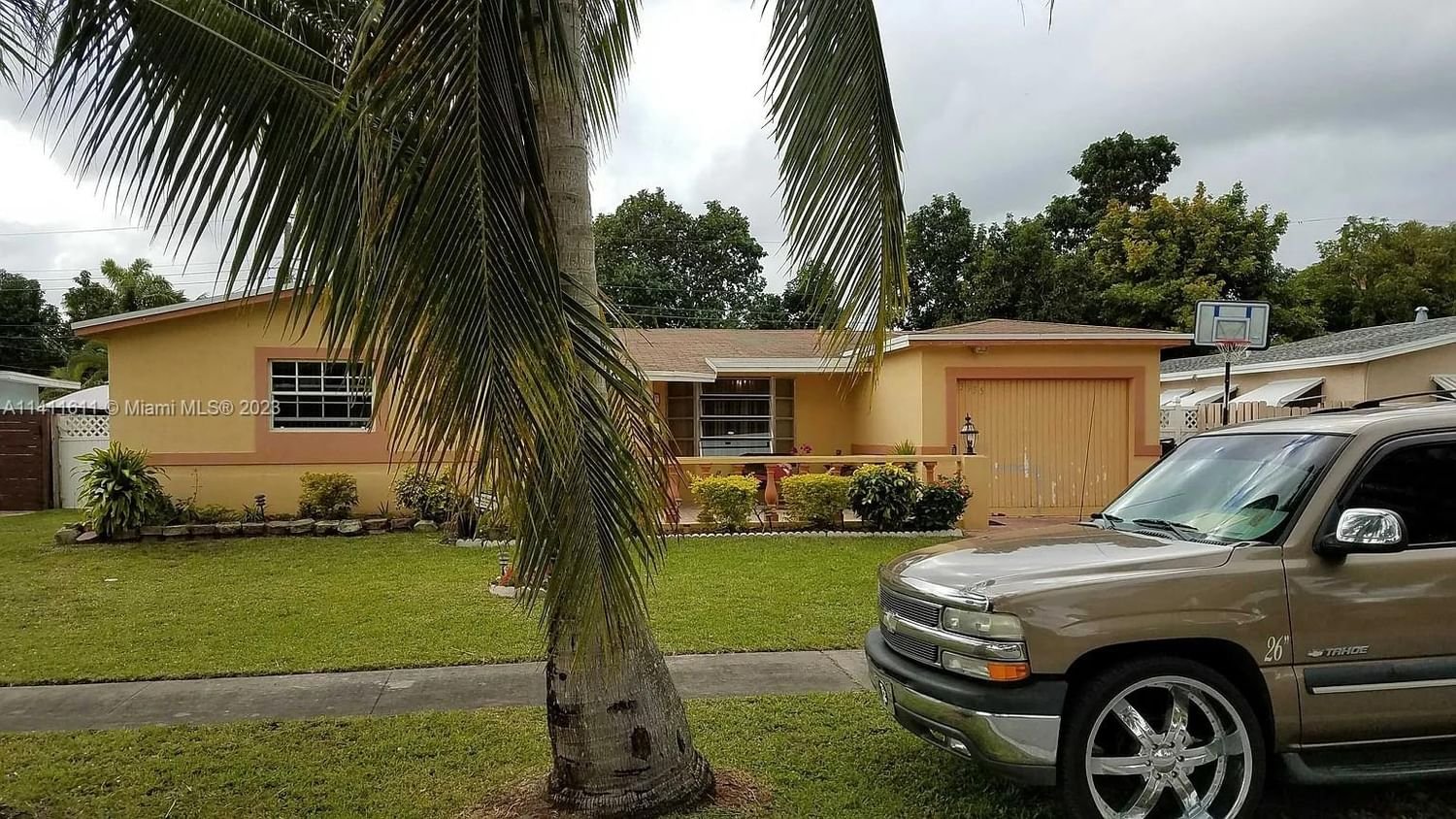 Real estate property located at 3935 37th Ter, Broward County, ORIOLE ESTATES SEC 2, Lauderdale Lakes, FL