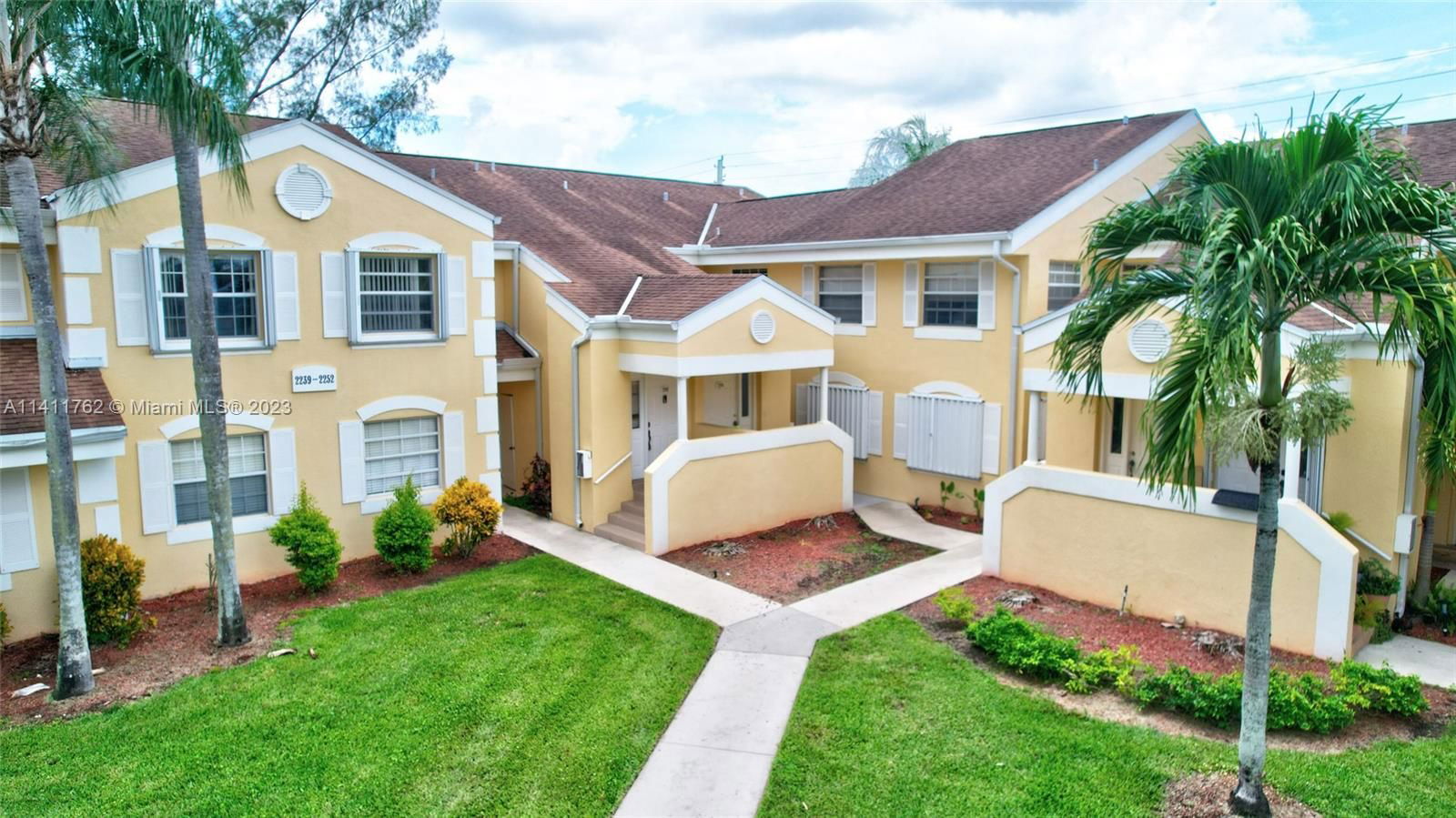 Real estate property located at 2244 27th Dr #203-D, Miami-Dade County, Homestead, FL