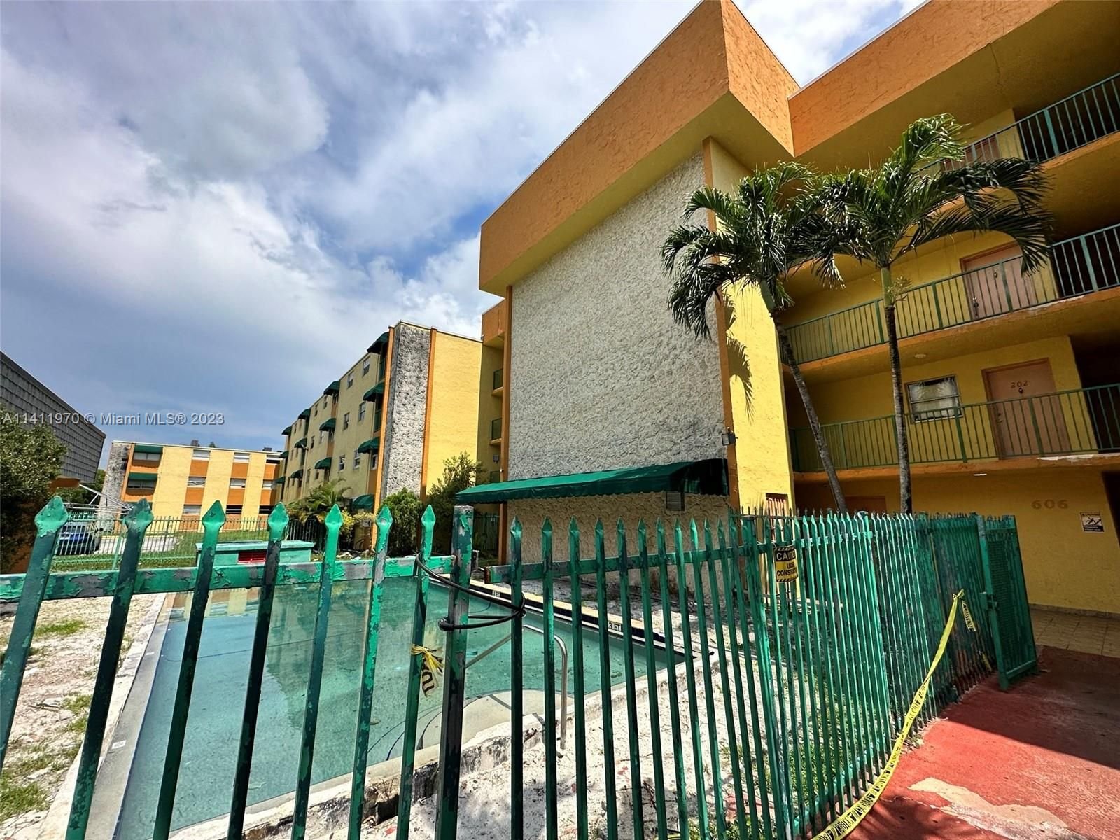 Real estate property located at 666 81st St #331, Miami-Dade County, Hialeah, FL