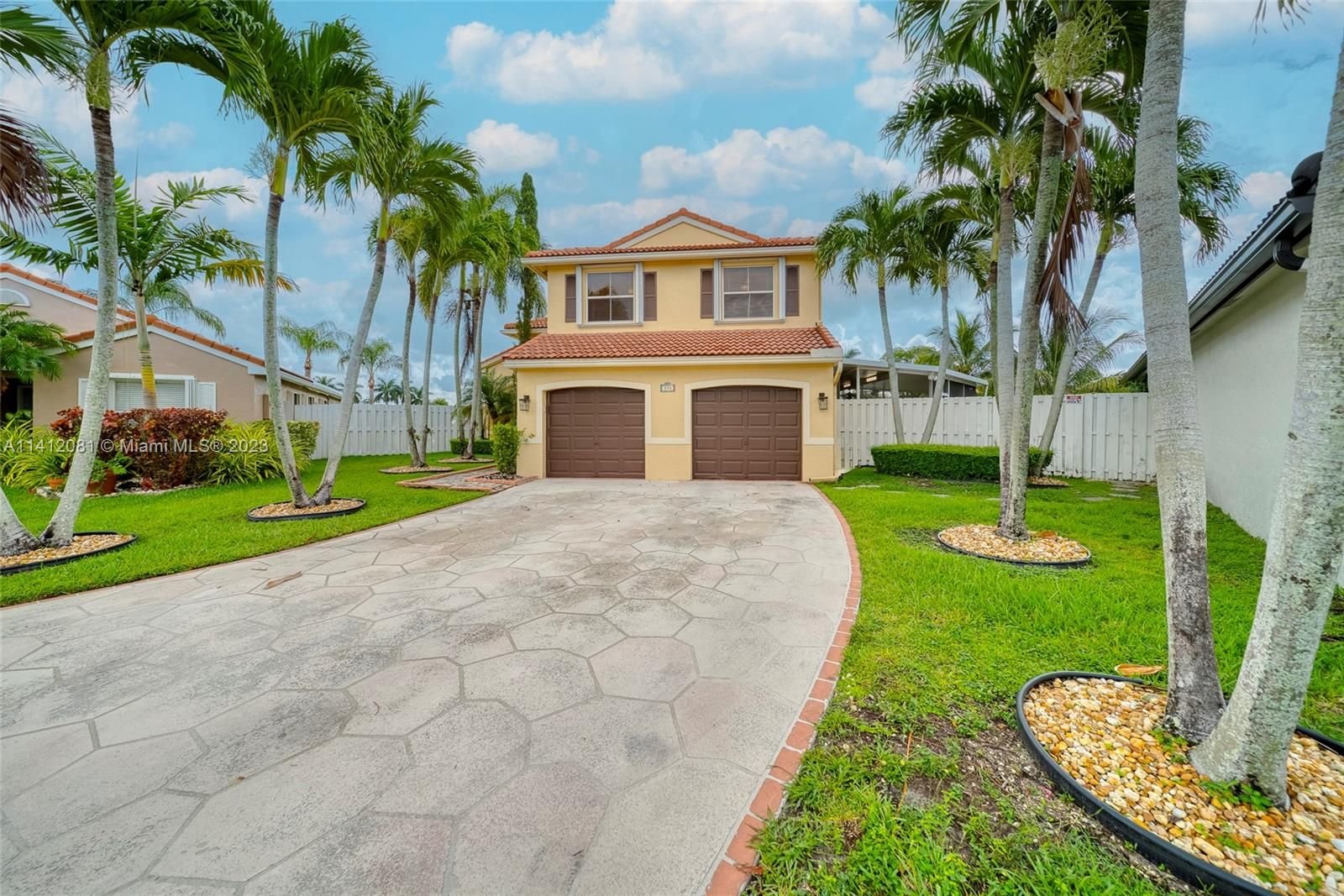 Real estate property located at 995 165th Ave, Broward County, Pembroke Pines, FL