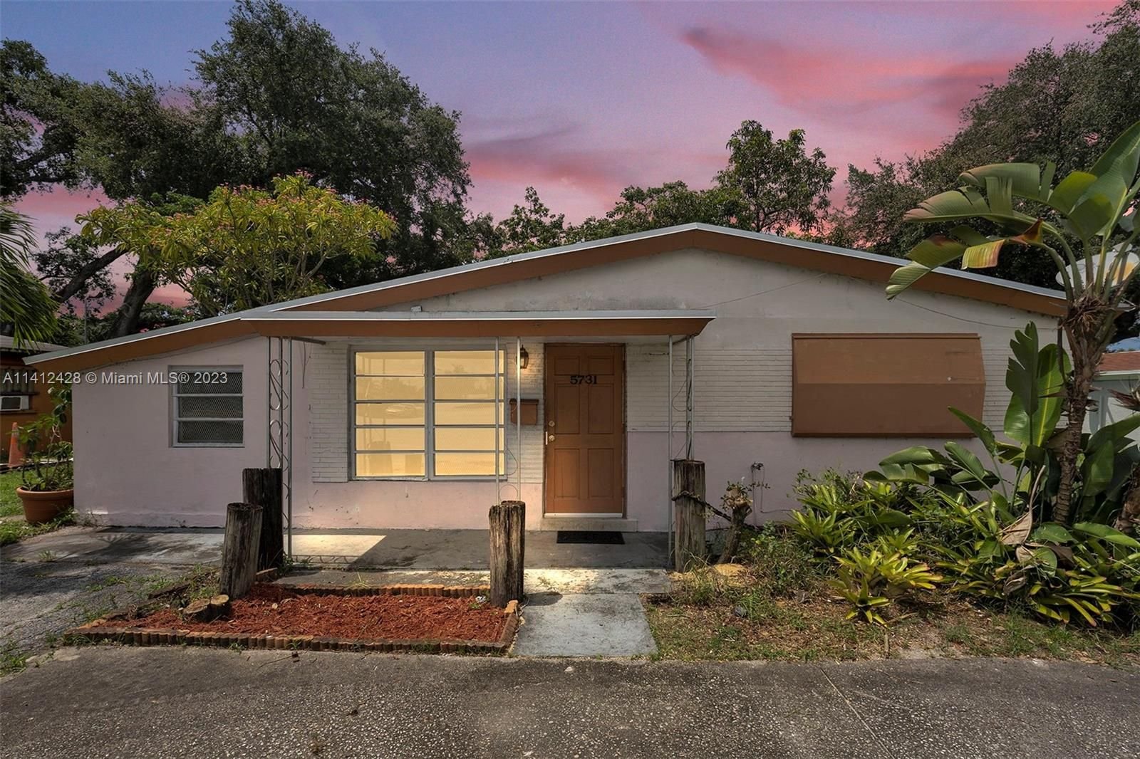 Real estate property located at 5731 Sheridan St, Broward County, Hollywood, FL