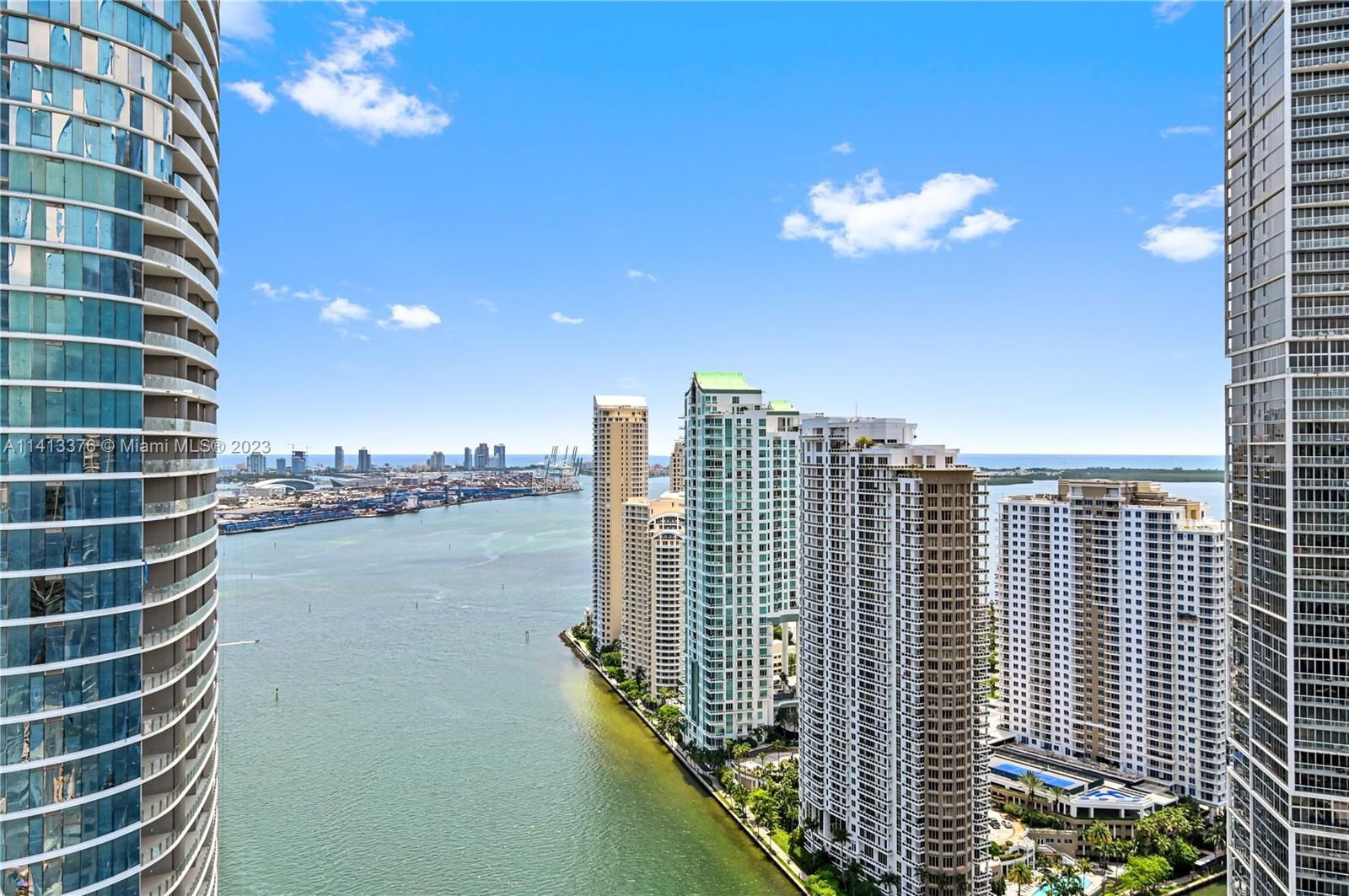 Real estate property located at 200 Biscayne Boulevard Way #3908, Miami-Dade County, Miami, FL