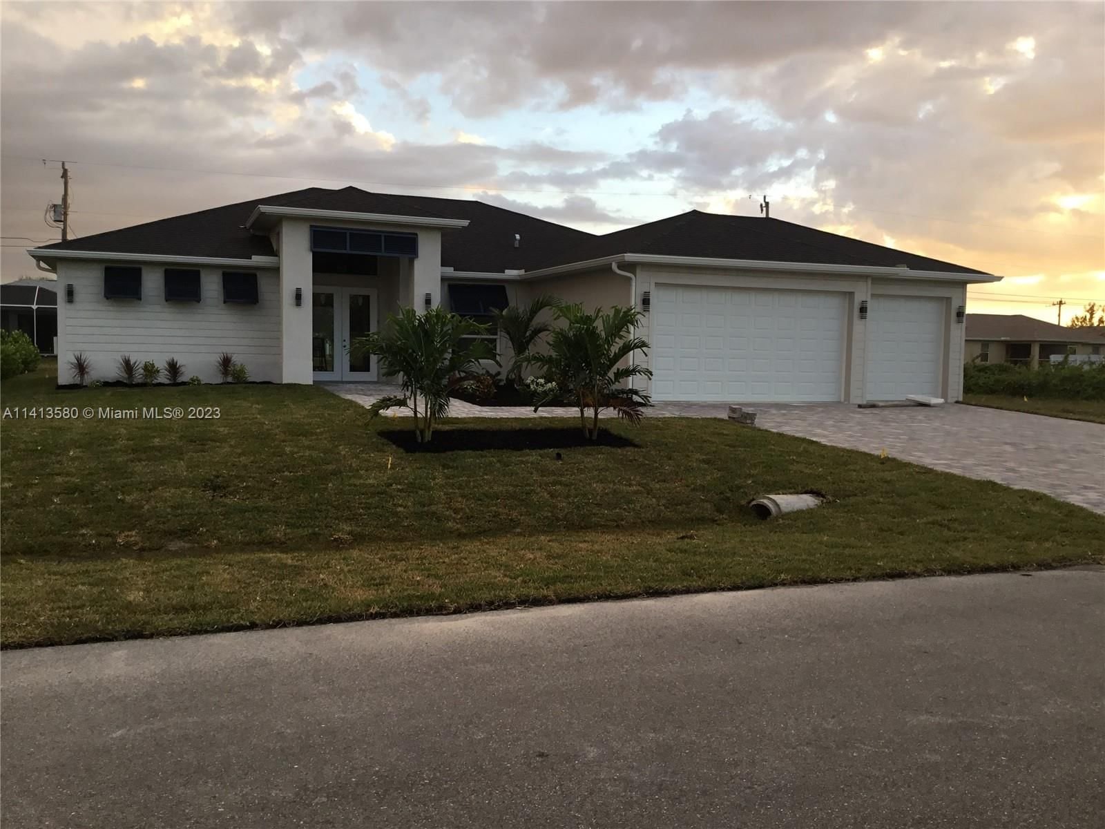 Real estate property located at 428 6th Ter, Lee County, Cape Coral, Cape Coral, FL
