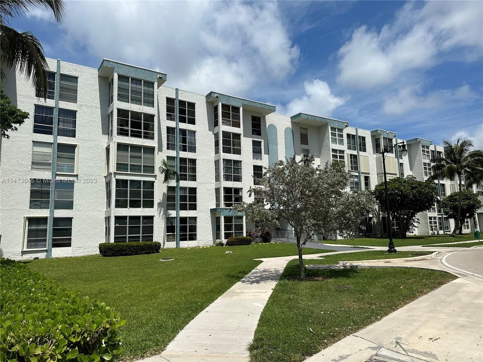 Real estate property located at 17560 Atlantic Blvd #409, Miami-Dade County, AVILA CONDO, Sunny Isles Beach, FL
