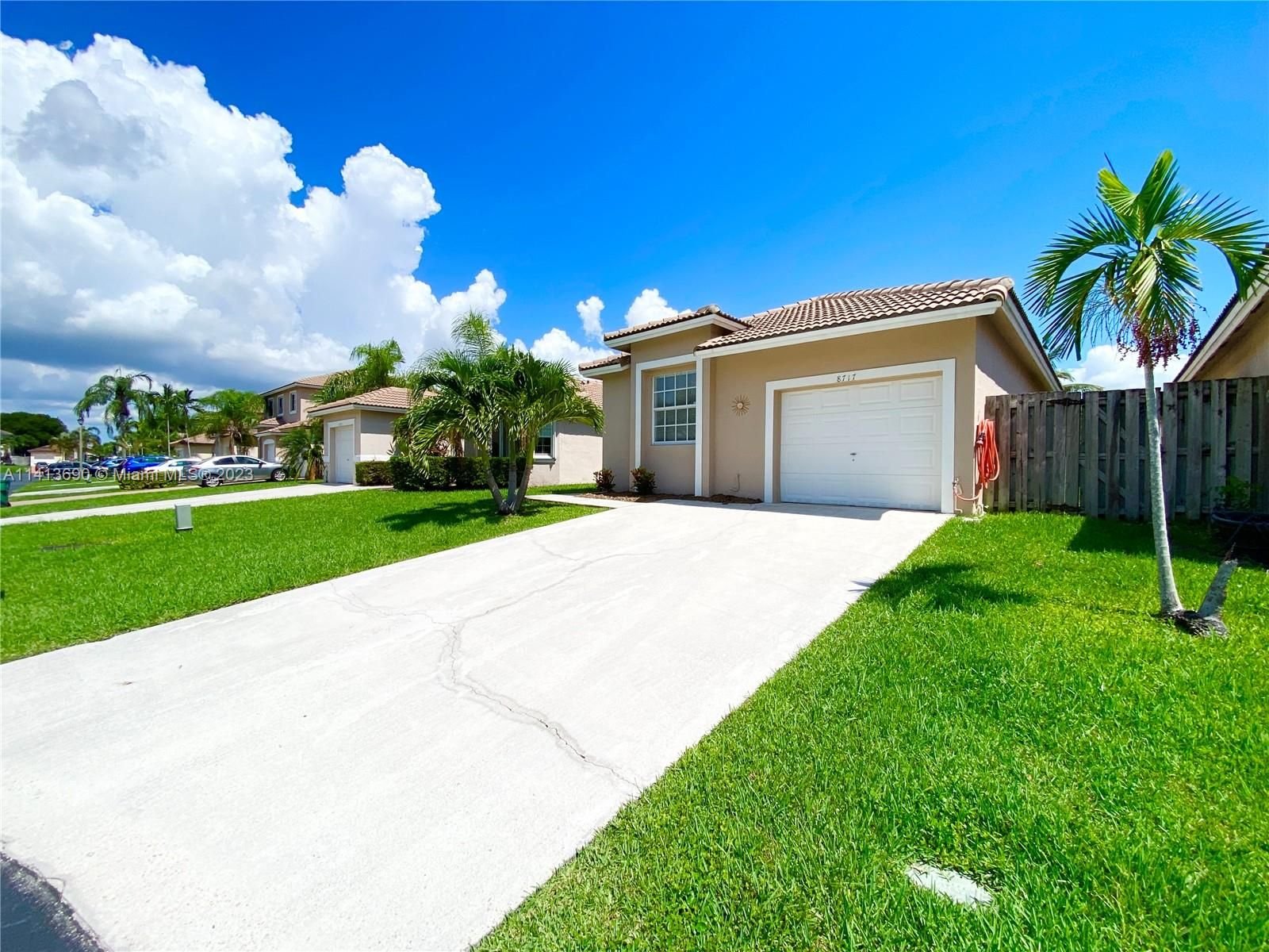 Real estate property located at 8717 213th Ter, Miami-Dade County, Cutler Bay, FL