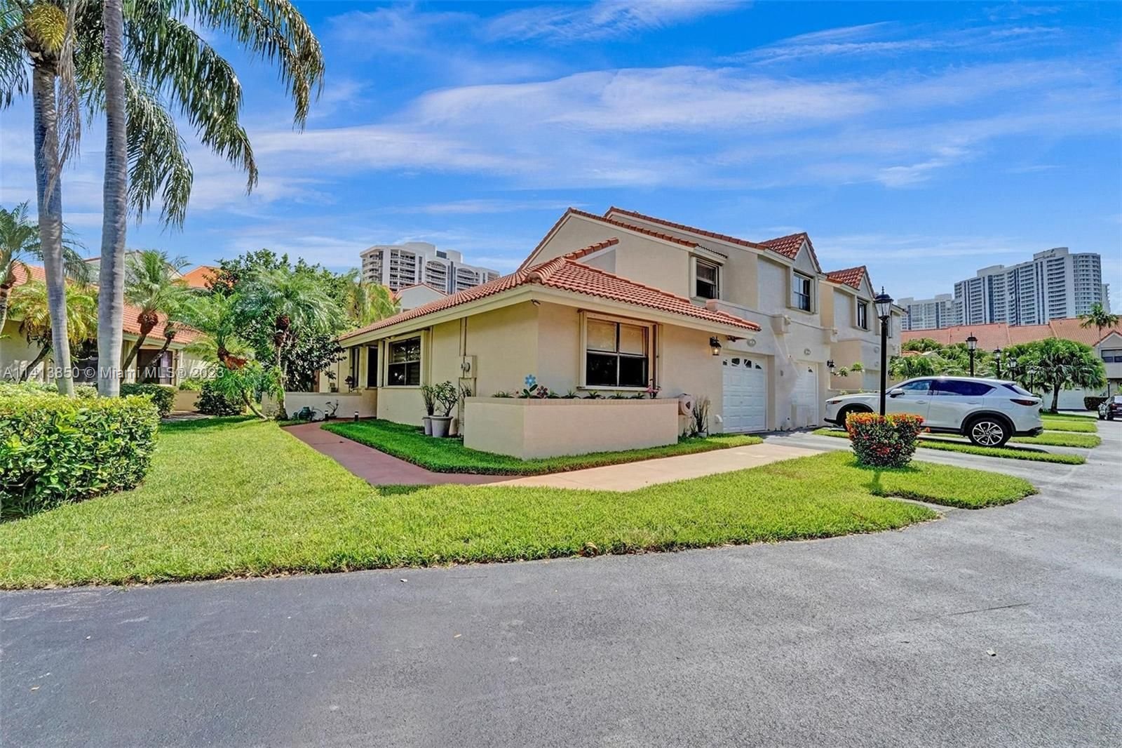 Real estate property located at 21155 Helmsman Dr M11, Miami-Dade County, Aventura, FL