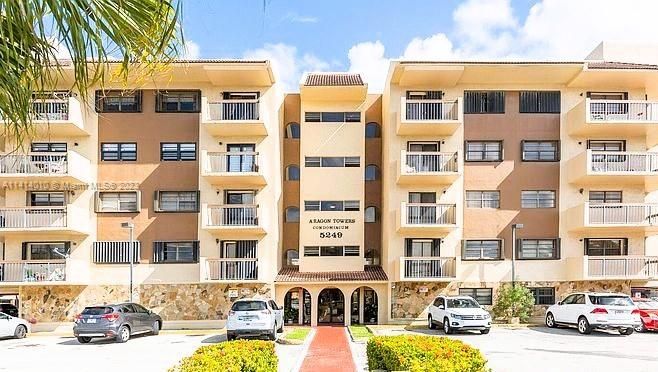 Real estate property located at 5249 7th St #206, Miami-Dade County, Miami, FL