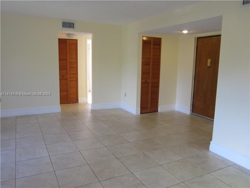 Real estate property located at 9022 123 Ct O302, Miami-Dade County, Miami, FL