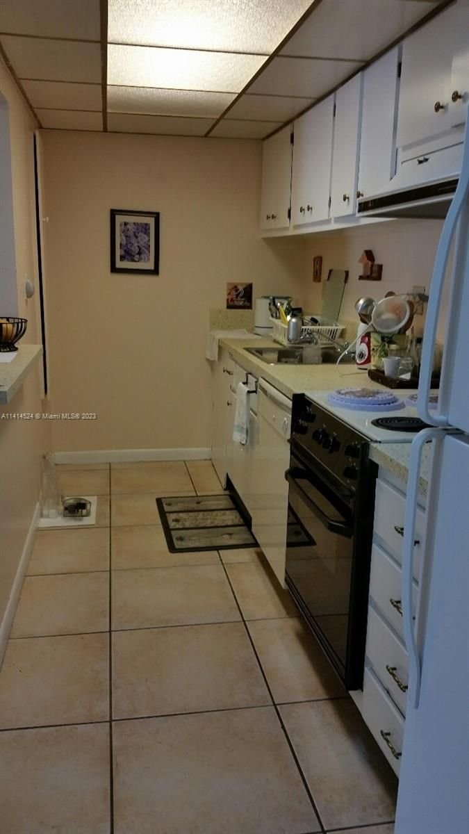 Real estate property located at 4310 79th Ave #2B, Miami-Dade County, Doral, FL