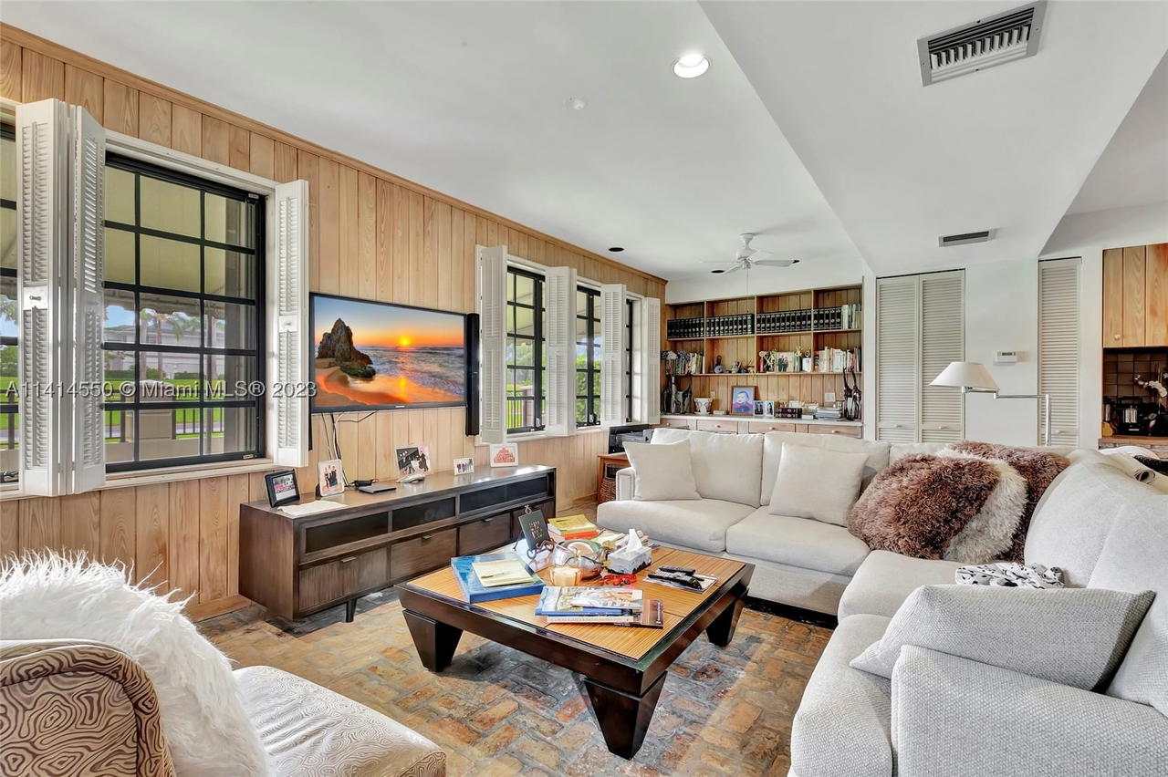 Real estate property located at 4716 University Dr, Miami-dade, C Gab Country Club Sec 5, Coral Gables, FL