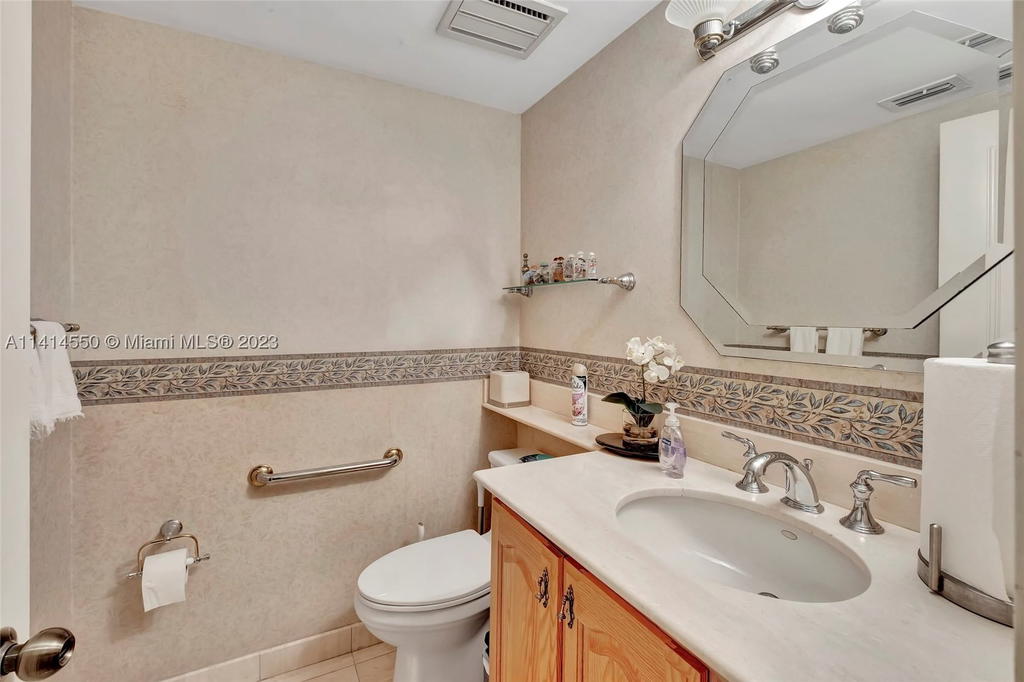 Real estate property located at 4716 University Dr, Miami-dade, C Gab Country Club Sec 5, Coral Gables, FL