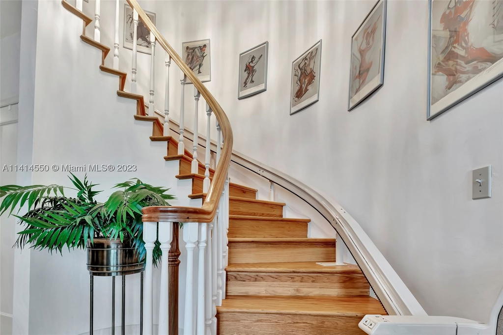 Real estate property located at 4716 University Dr, Miami-dade, C Gab Country Club Sec 5, Coral Gables, FL