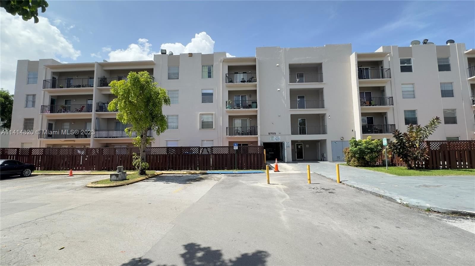 Real estate property located at 5705 20th Ave #406, Miami-Dade County, Hialeah, FL