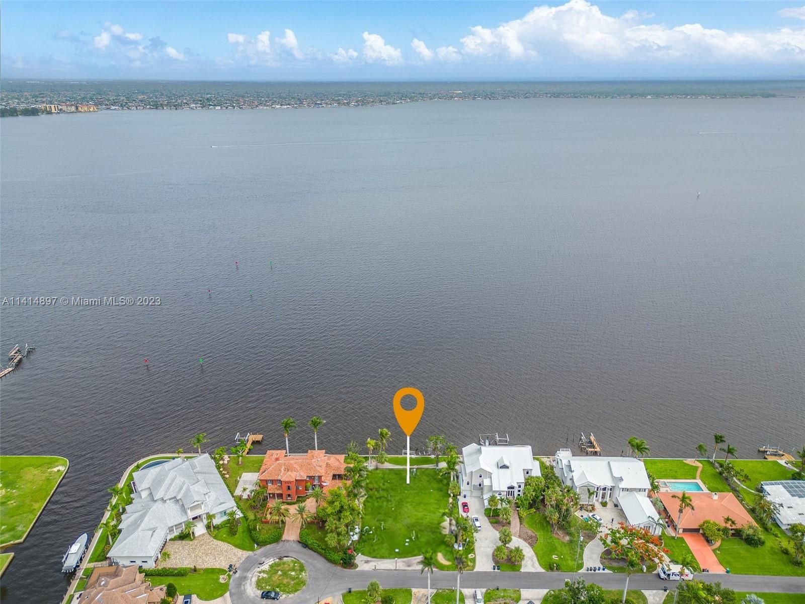 Real estate property located at 5836 Riverside Ln, Lee County, Fort Myers, FL
