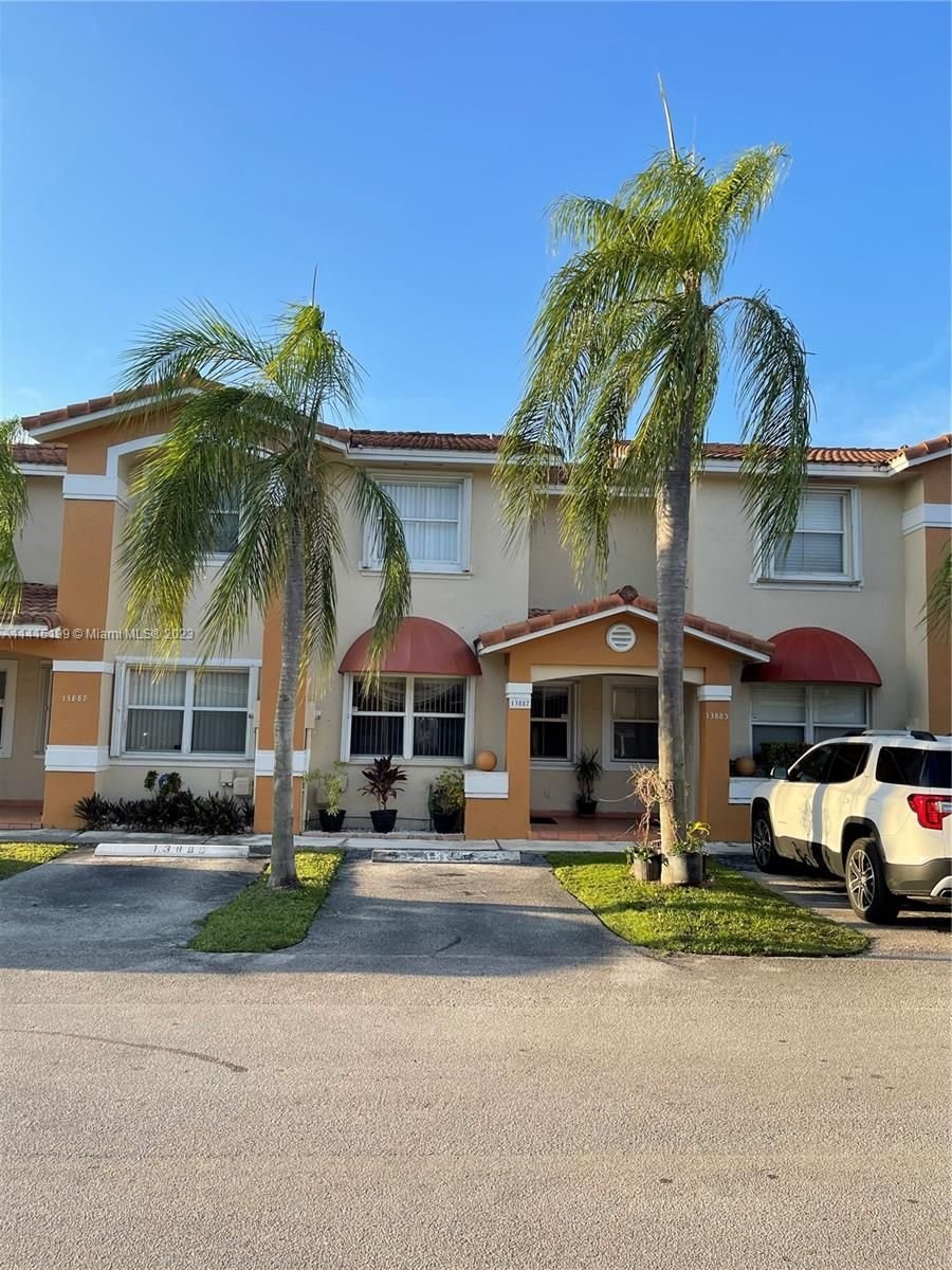Real estate property located at 13887 64th St, Miami-Dade County, Miami, FL