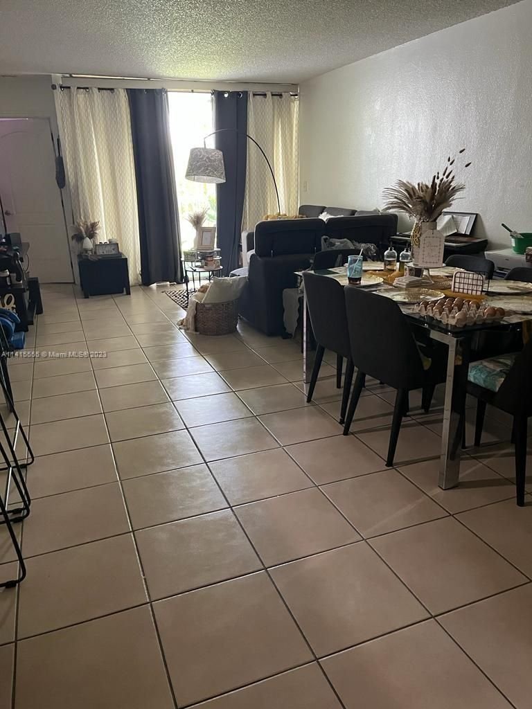 Real estate property located at 4624 97th Pl #252, Miami-Dade County, Doral, FL